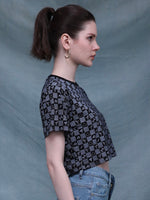 Load image into Gallery viewer, ZAPPI Crop Checkered T-Shirt - Black